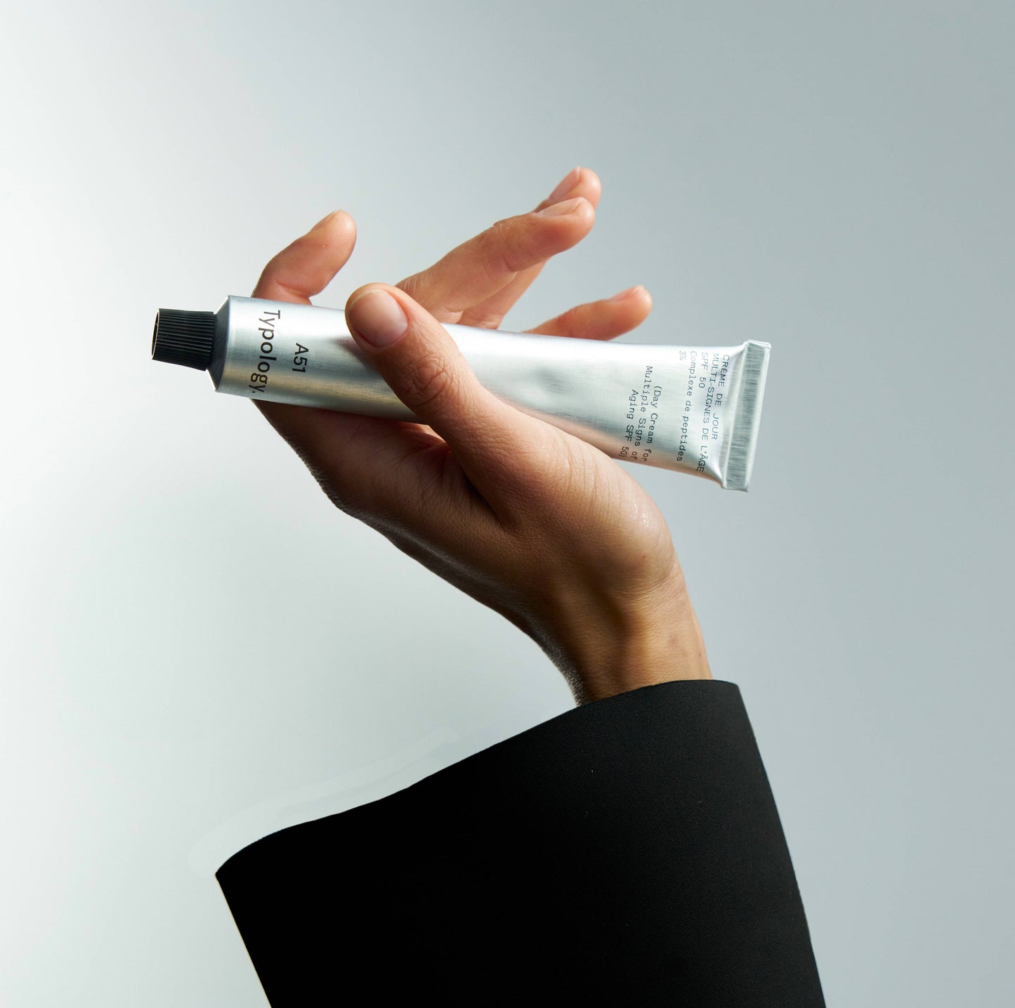 Crème de Jour Multi-Signes de l’Âge SPF 50 A51
Complexe de peptides 3%